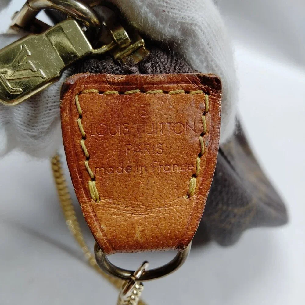 Louis Vuitton Pochette Accessoires Monogram Chain Bag/Authentic LV Shoulder Bag - Picture 9 of 10